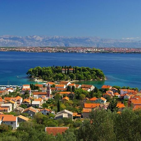 Apartment In Kukljica With Sea View, Terrace, Air Conditioning, Wi-Fi Bagian luar foto