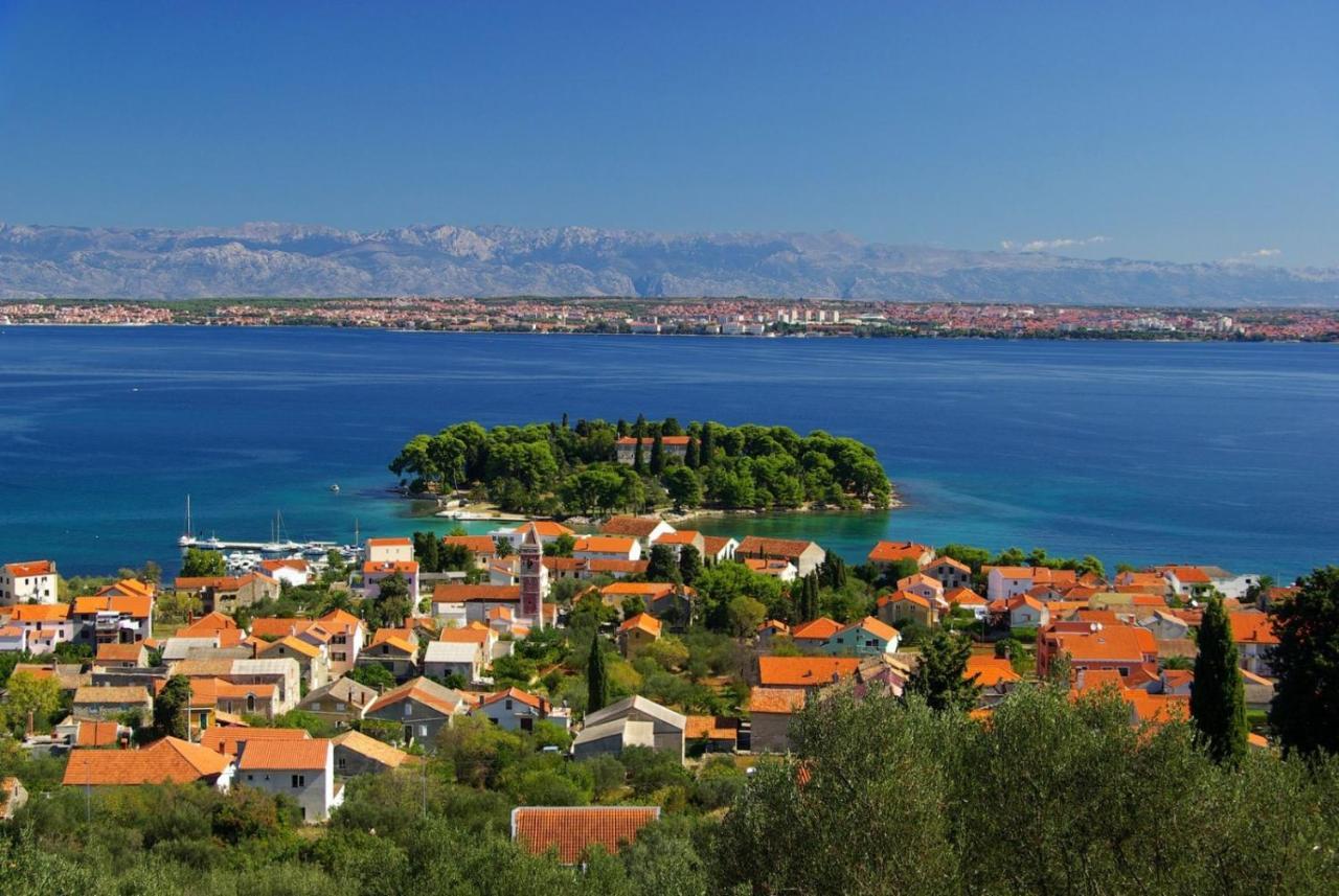 Apartment In Kukljica With Sea View, Terrace, Air Conditioning, Wi-Fi Bagian luar foto